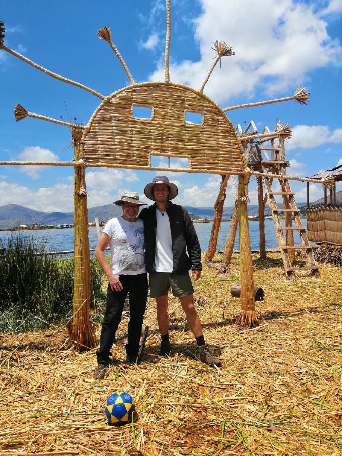 Uros Lodge Lover Titiqaqa Puno Eksteriør bilde