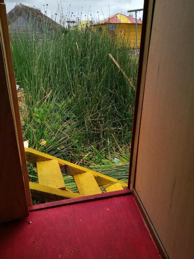 Uros Lodge Lover Titiqaqa Puno Eksteriør bilde